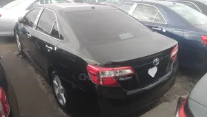 Toyota Camry SE 4dr Sedan (2.5L 4cyl 6A) 2013 Black