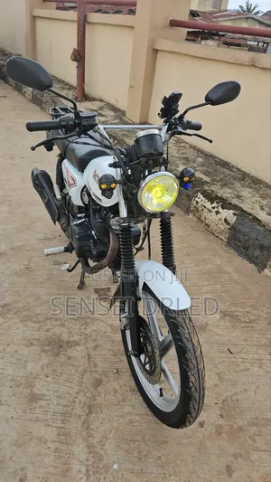 Kymco 2016 White