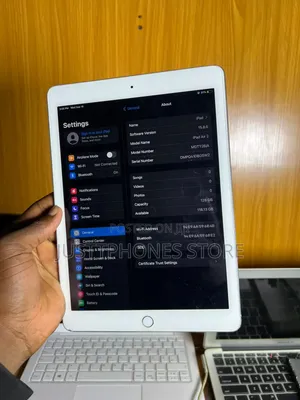 Apple iPad 9.7 128 GB Silver