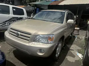 Toyota Highlander 2006 Gold