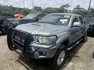 Toyota Tacoma 2013 Silver