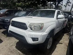 Toyota Tacoma 2013 White