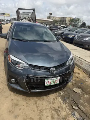 Toyota Corolla LE 4dr Sedan (1.8L 4cyl CVT) 2016 Gray