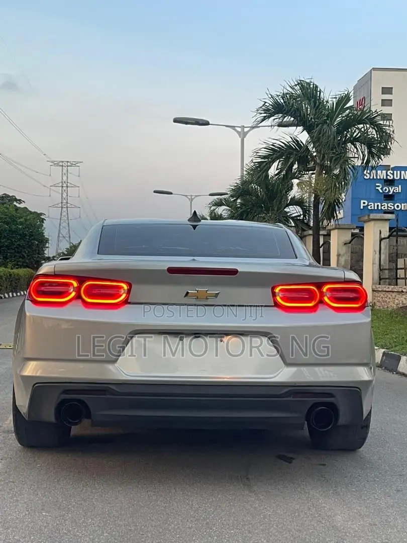 Chevrolet Camaro 2019 Silver
