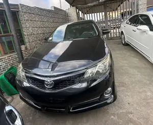 Toyota Camry SE 4dr Sedan (2.5L 4cyl 6A) 2012 Black