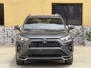 Toyota RAV4 2023 Gray