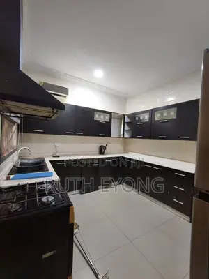 3bdrm Townhouse / Terrace in Lekki-Phase 1 for rent