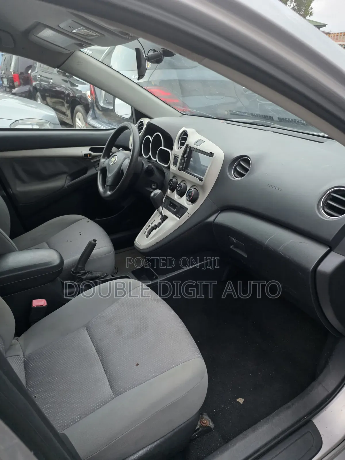 Toyota Matrix 2010 Silver