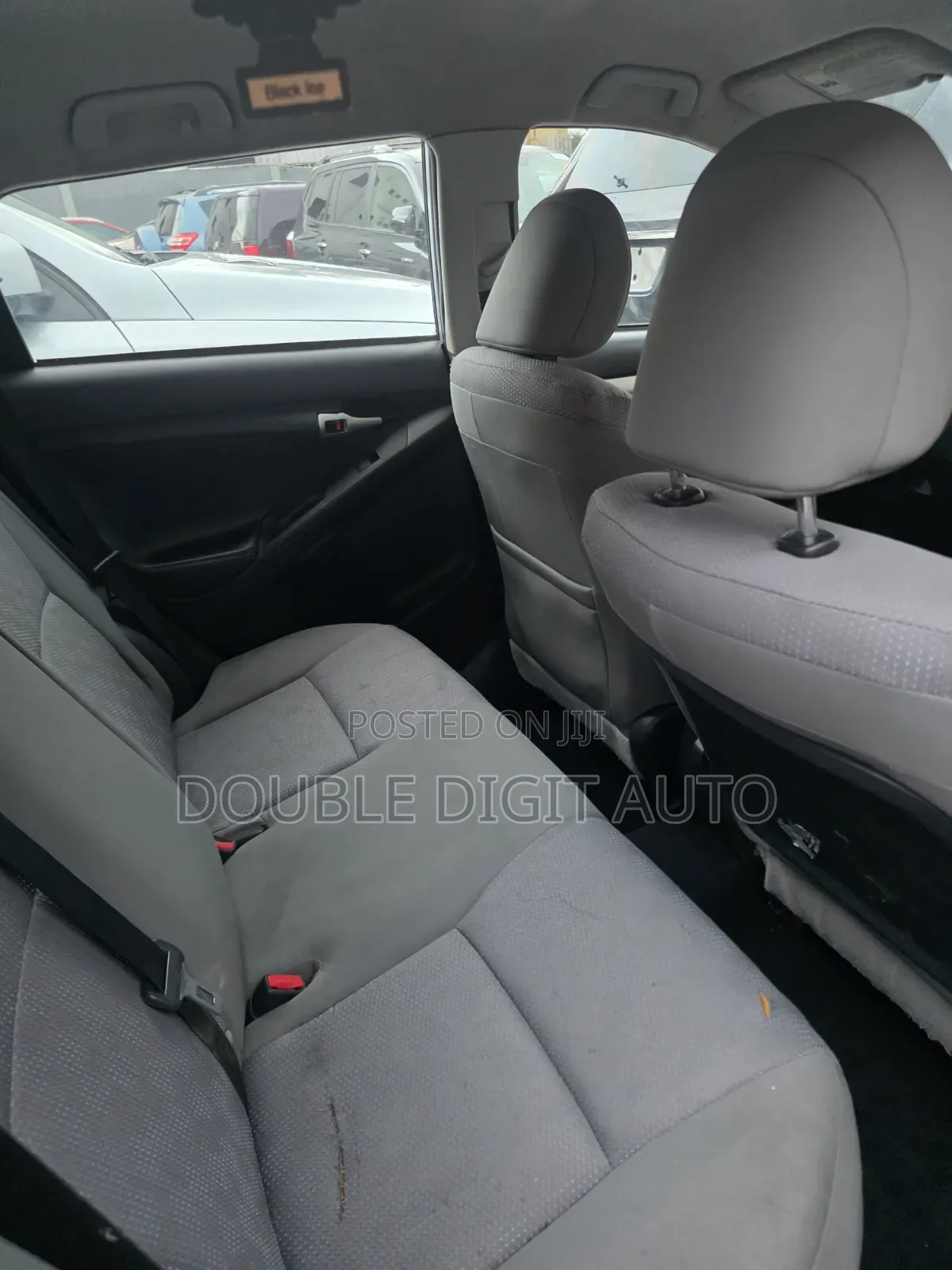 Toyota Matrix 2010 Silver