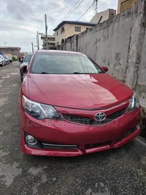 Toyota Camry SE 4dr Sedan (2.5L 4cyl 6A) 2013 Red