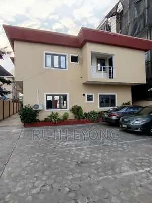 3bdrm Apartment in Off Admiralty Way, Lekki Phase 1 for rent