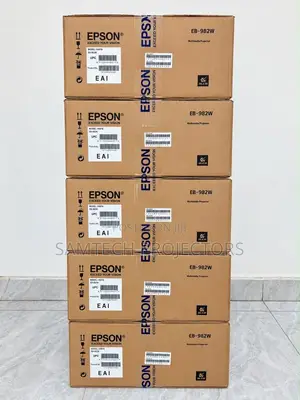 New Epson 4200 Lumens in Lagos Island, Abuja, Ibadan, Ph, Warri, Kano