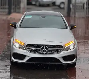 Mercedes-Benz C300 Base 4Matic Coupe AWD (2.0L 4cyl 7A) 2017 Silver