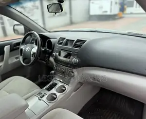 Toyota Highlander 2011 Gray