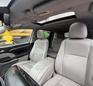Toyota Highlander Limited 4x4 V6 (3.5L 6cyl 8A) 2018 Silver