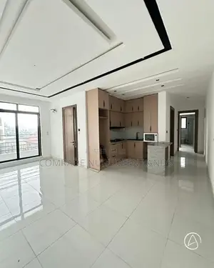 2bdrm Apartment in Lekki Phase 1 for rent