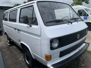 Volkswagen Transporter 2000 White