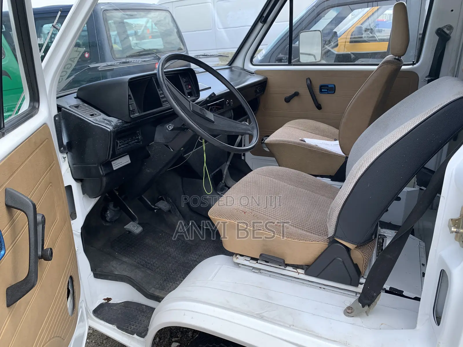 Volkswagen Transporter 2000 White
