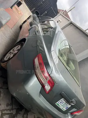 Toyota Camry LE 4dr Sedan (2.5L 4cyl 6A) 2011 Green
