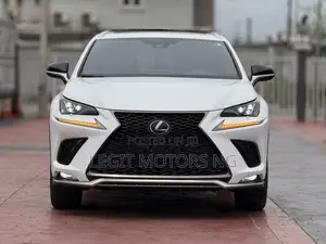 Lexus NX 300 FWD 2021 White