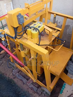 Blocks Molding Machine
