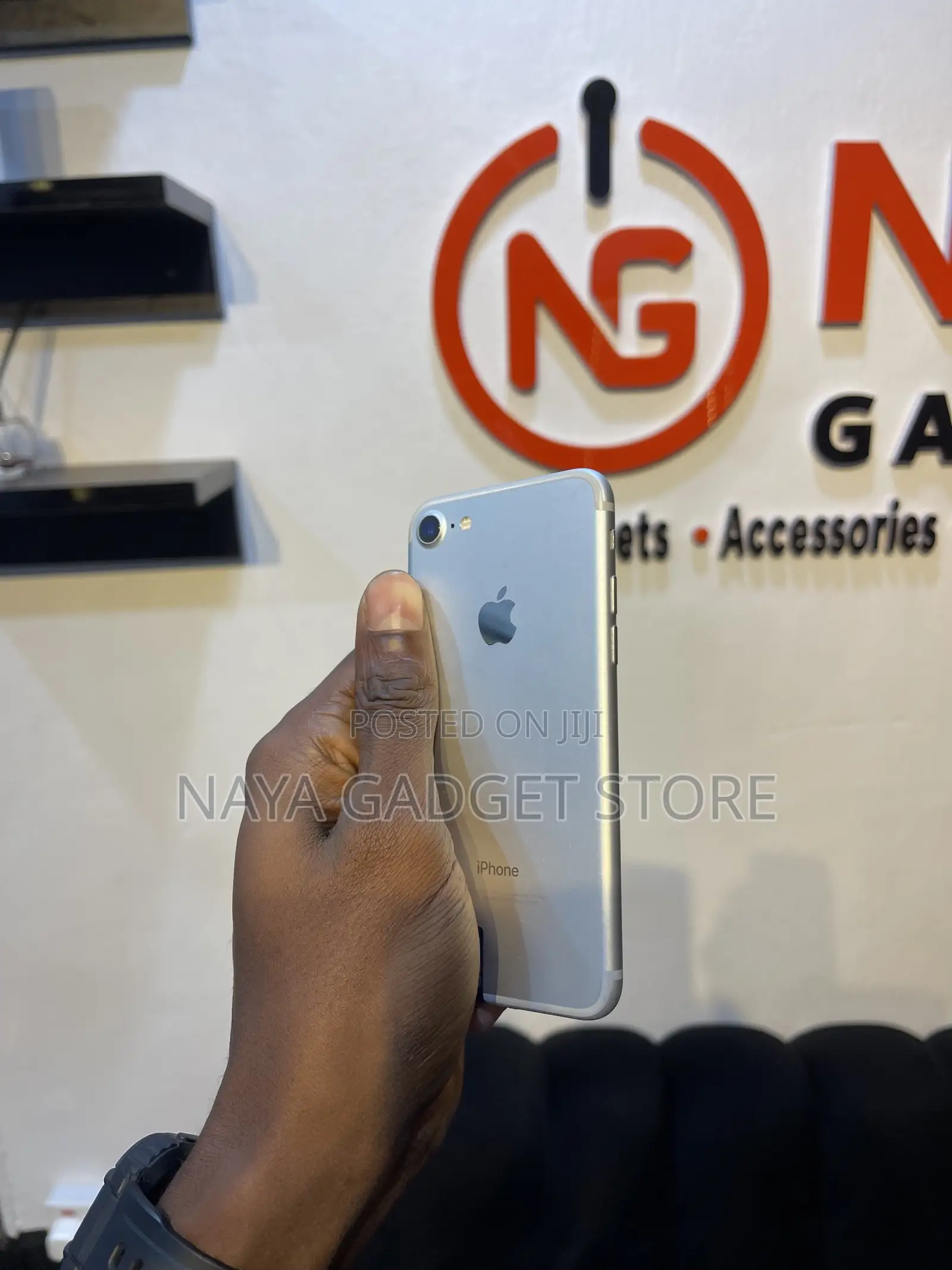 Apple iPhone 7 32 GB White