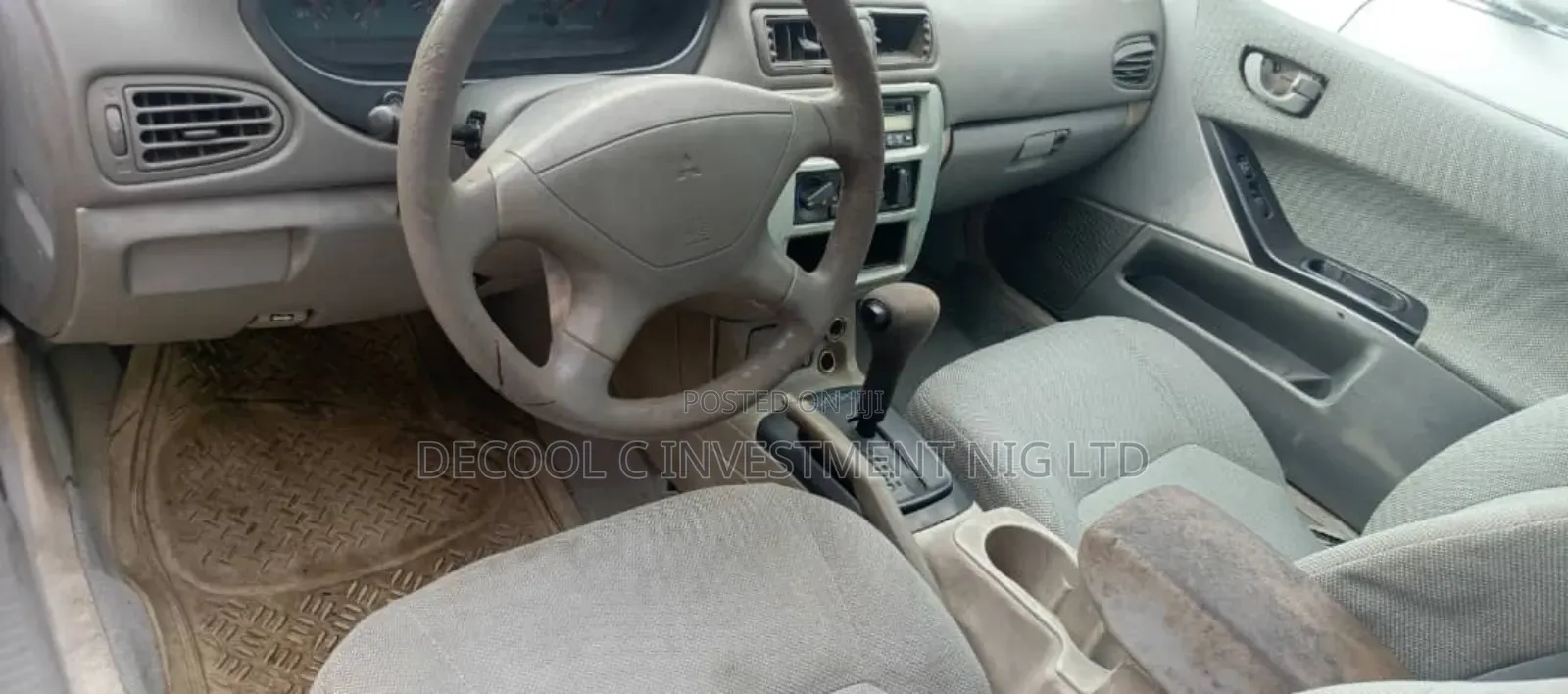 Mitsubishi Carisma 1.6 Comfort Plus 2005 Silver