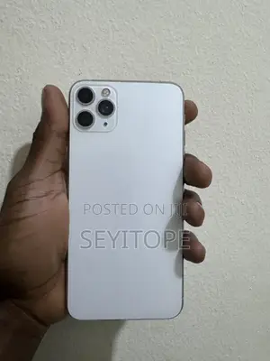 Apple iPhone 11 Pro Max 64 GB White