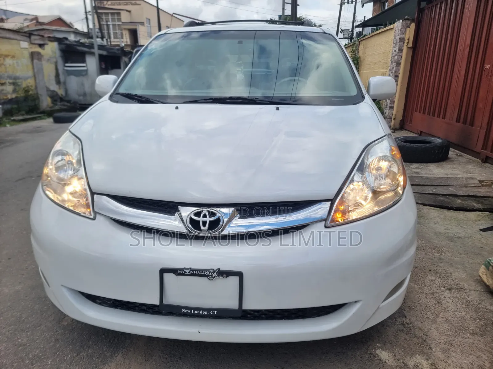 Toyota Sienna 2007 White
