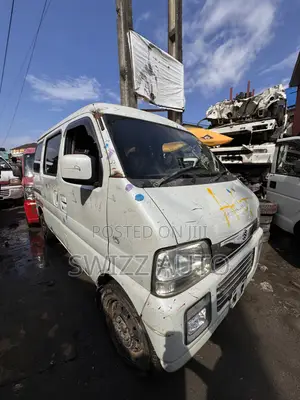 Suzuki Every 2010 White