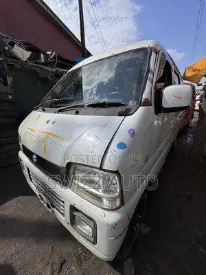 Suzuki Every 2010 White