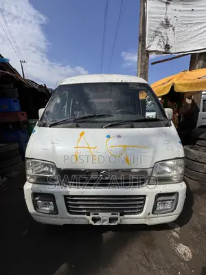 Suzuki Every 2010 White
