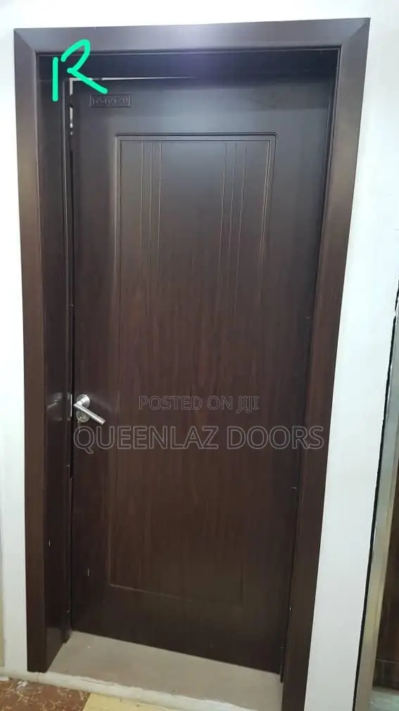 Solide Wood Door