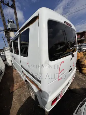Suzuki Every 2012 White