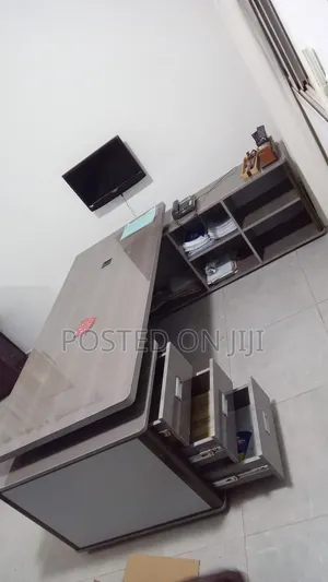 Quality Office Tables
