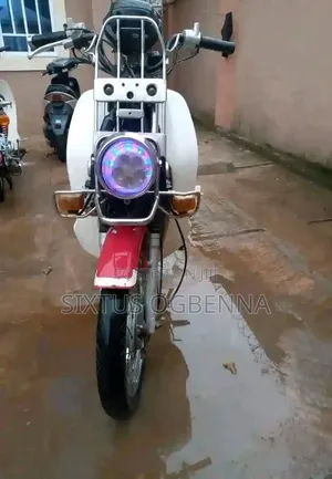 Honda CB 2019 Red