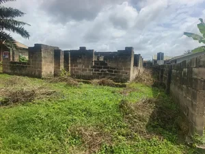 6bdrm Block of Flats in Akure for sale