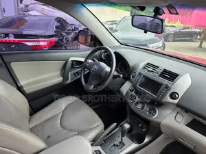 Toyota RAV4 3.5 Limited 4x4 2010 Red