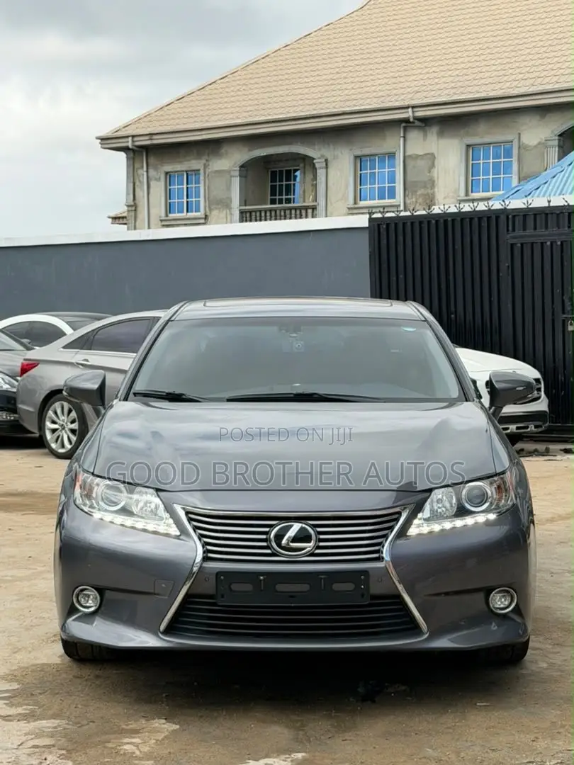 Lexus ES 2015 Gray