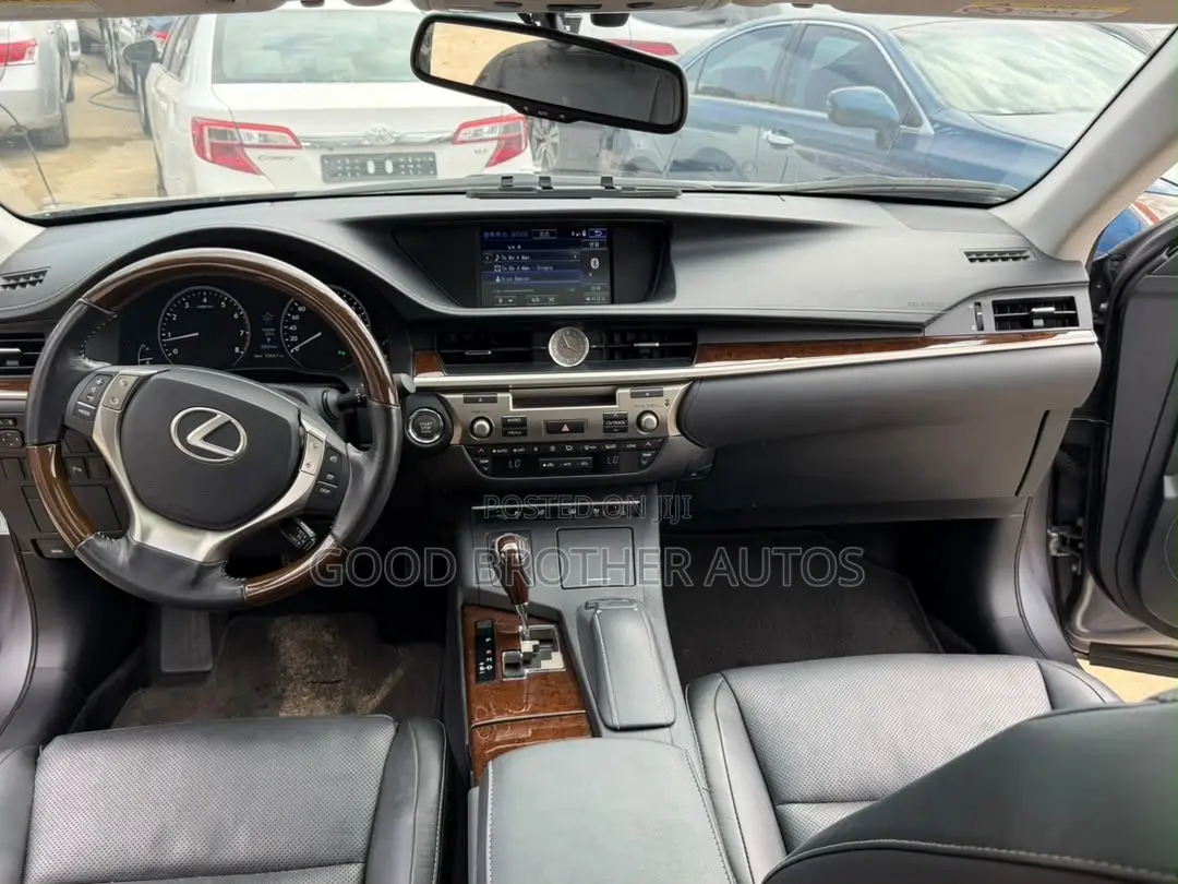 Lexus ES 2015 Gray
