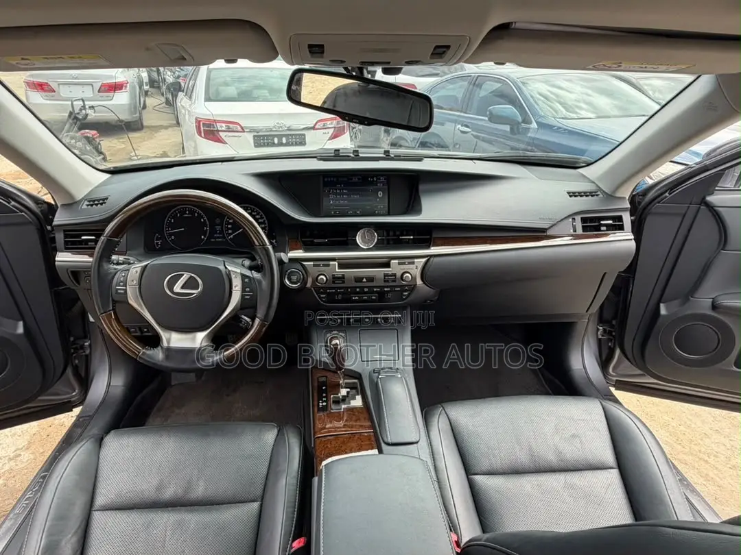 Lexus ES 2015 Gray