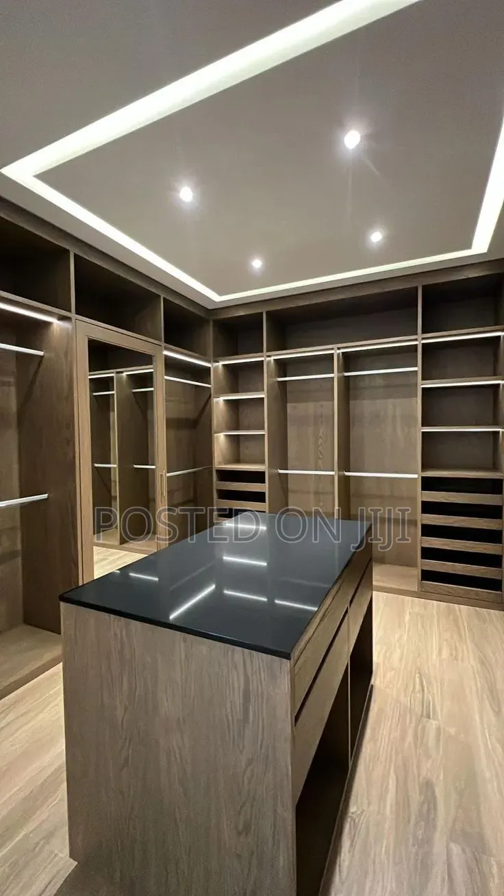 Least Wardrobe