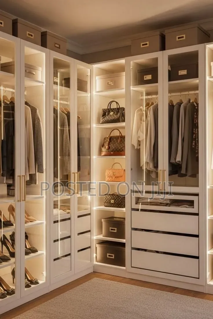 Least Wardrobe