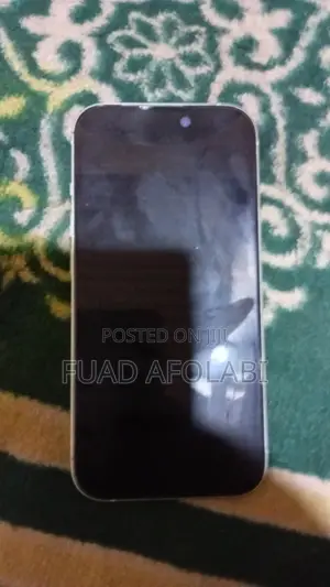 Apple iPhone 15 128 GB Green