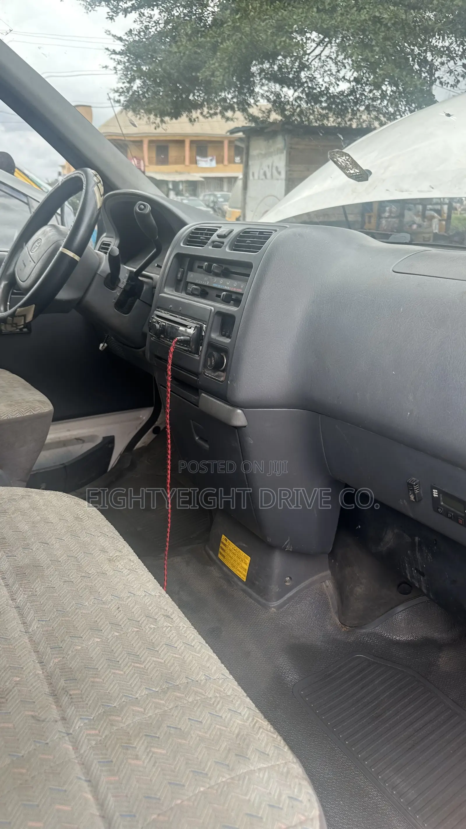 Toyota HiAce 2006 White