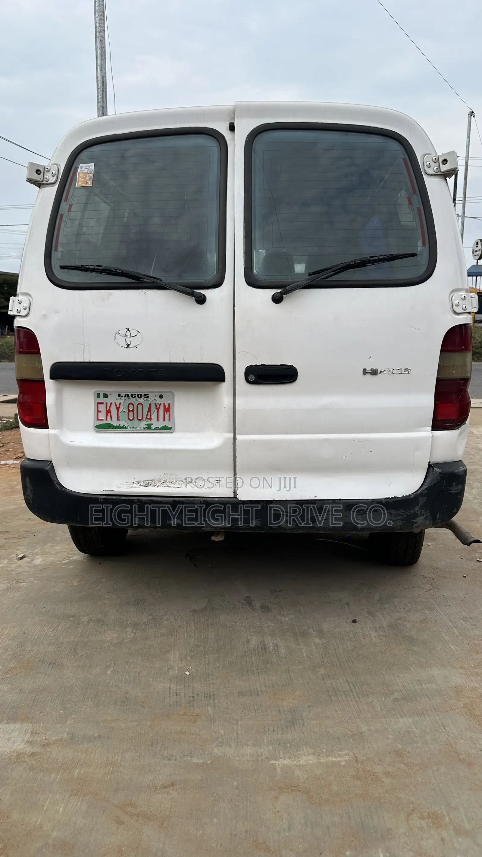Toyota HiAce 2006 White