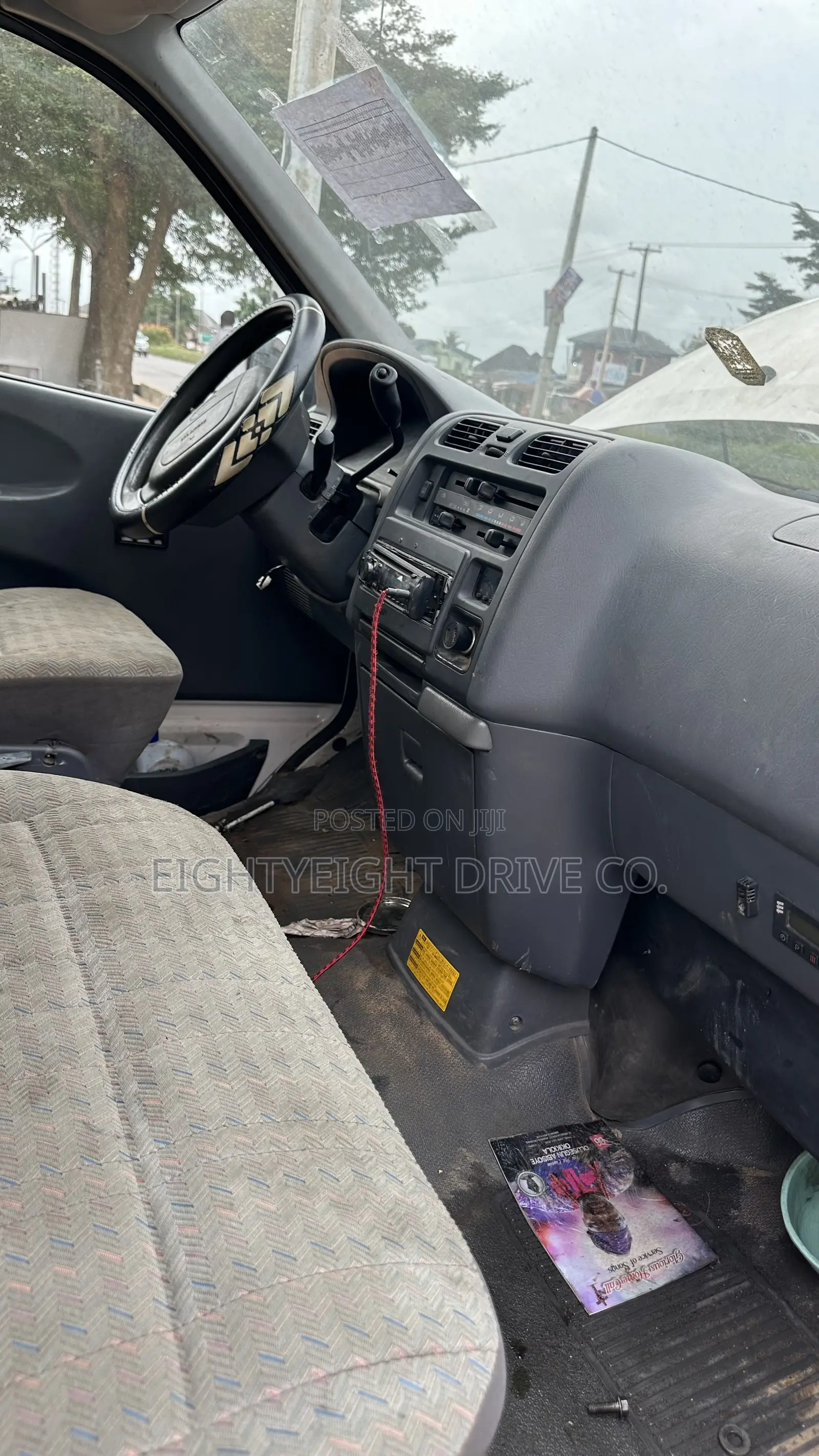 Toyota HiAce 2006 White
