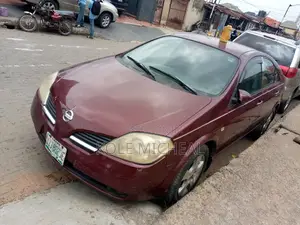 Nissan Primera 2005 Red