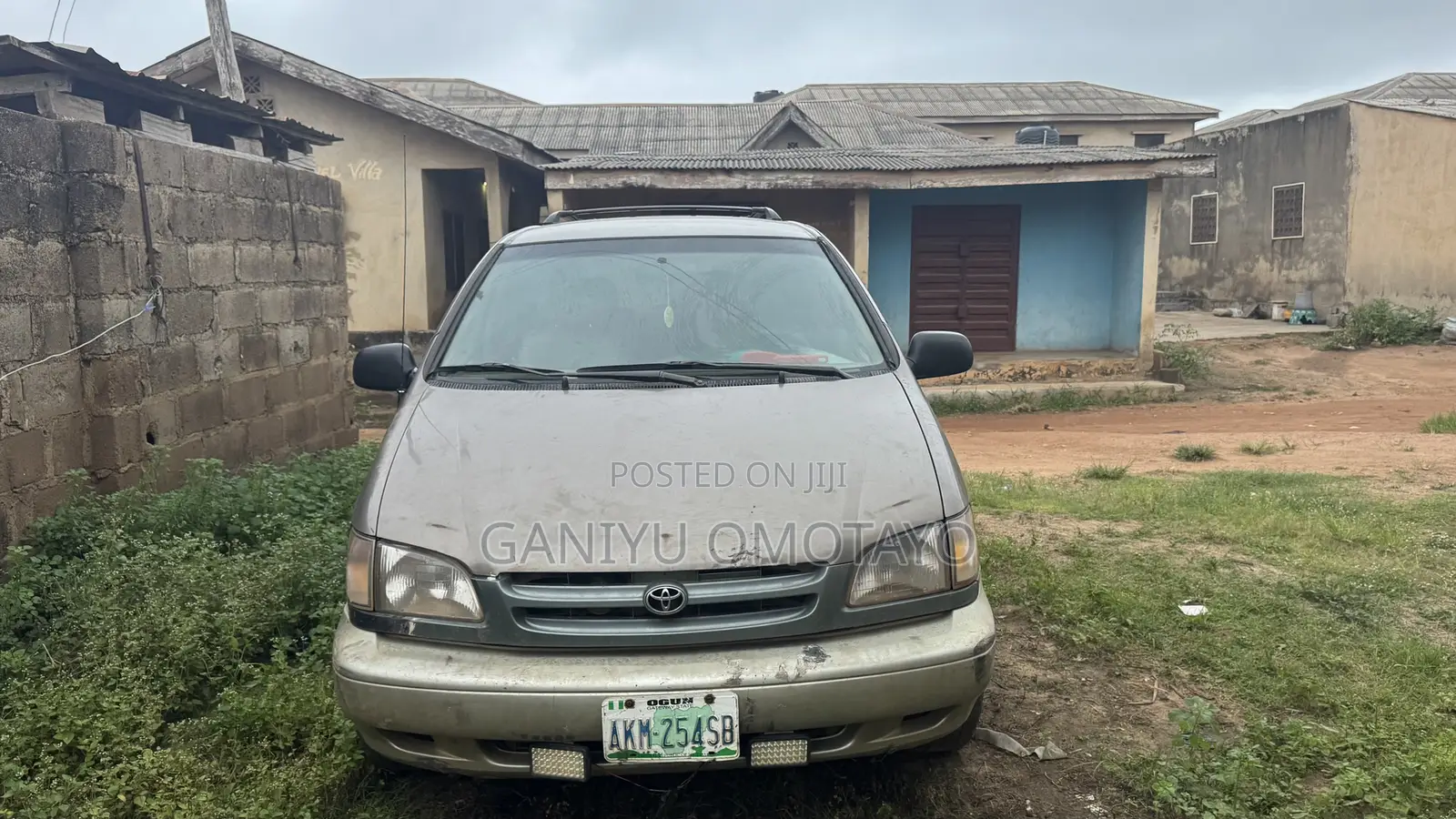 Toyota Sienna XLE 1999 Gray