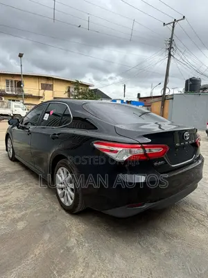 Toyota Camry LE FWD (2.5L 4cyl 8AM) 2018 Black